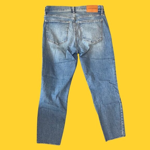 ✨ Lucky Brand Ava Crop Skinny Jeans - Size 10/30 (M) | Classic Mid-Wash Denim ✨ - Picture 3 of 10
